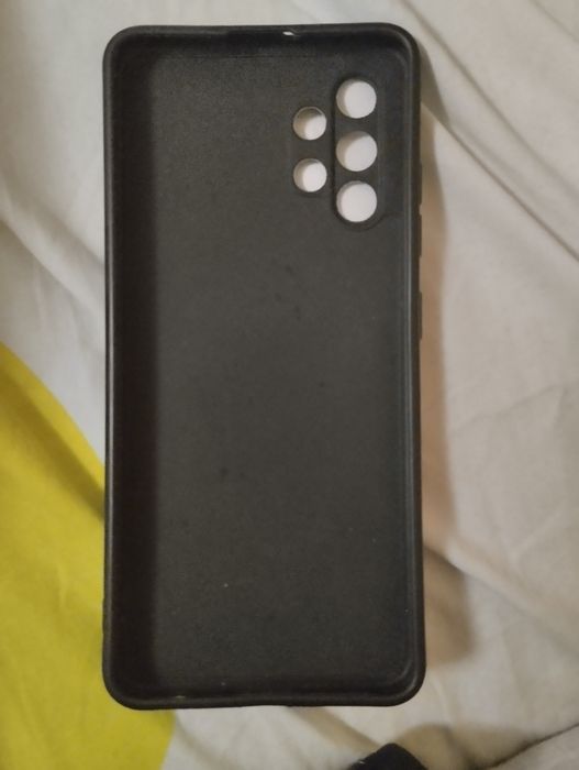 Продам новый чехол  Самсунг А 32