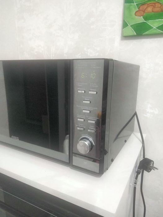 Продам микроволновую печь