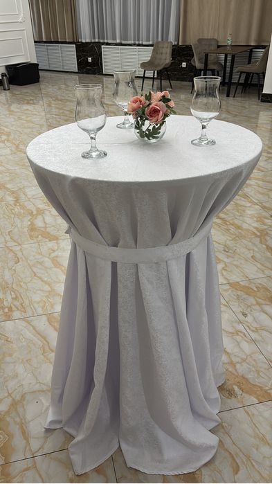 Сдаем в аренду столы, стулья