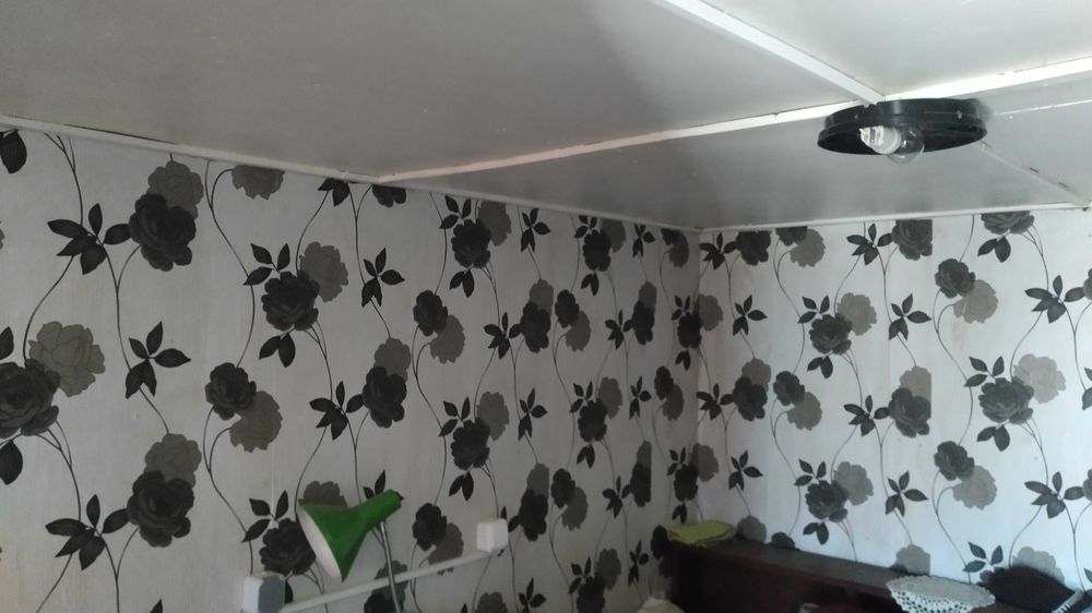 Преместваемо метално бунгало