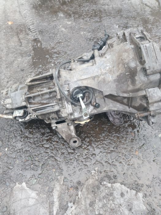 Коробка Ауди б3 1991.