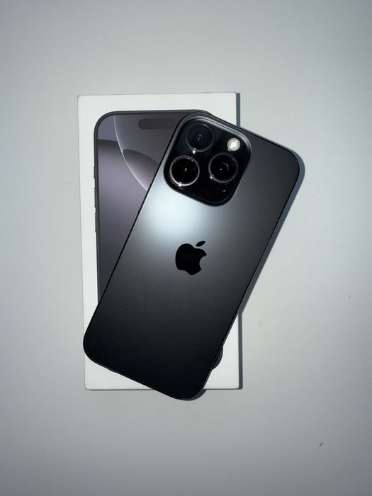 iphone 16 pro black