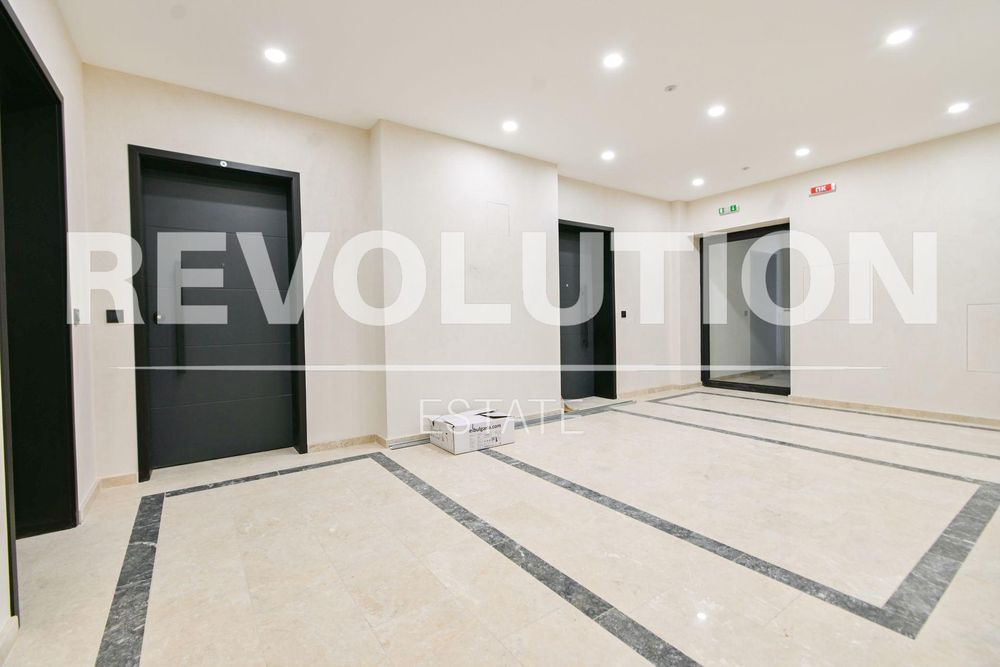 Продава се Тристаен апартамент в София, Красно село - 130 кв.м за 1334 €/кв.м - Снимка #3