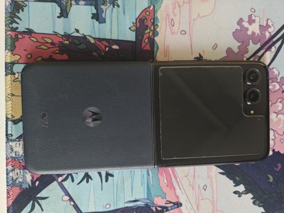 Telefon Motorola Razr 50 Ultra 5G Midnight Blue, 512 GB, 12 GB RAM, Dual Sim + Husa Originala si Garantie