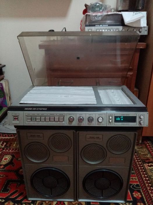 Две колонки 25АС-109,усилитель Вега 119