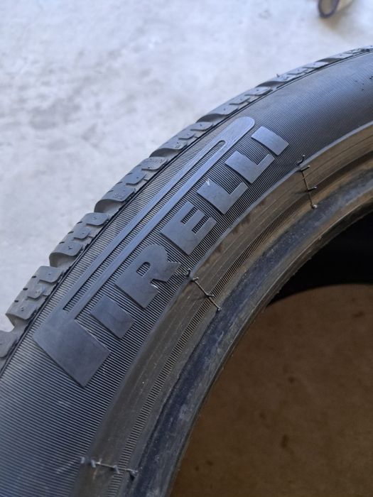 2 anvelope iarnă 295 35 r19 Pirelli