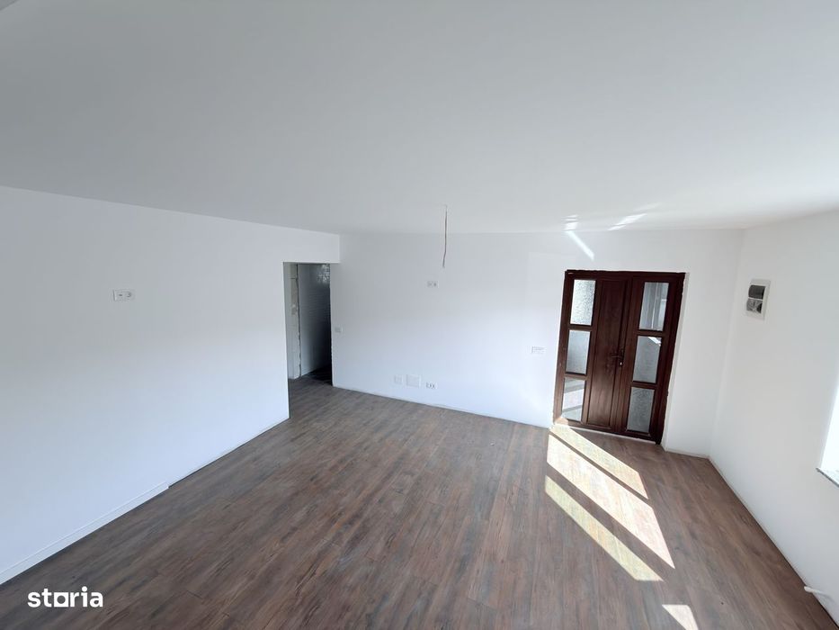 Casa cu etaj la Stauceni