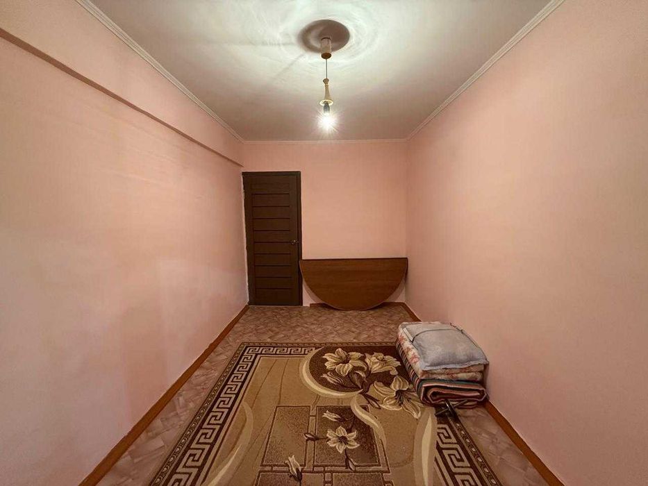 3 ком. на 28 квартале, 2 этаж