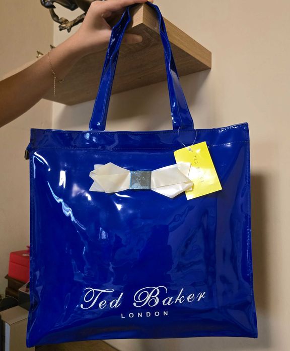 Ted Baker нова страхотна дамска чанта