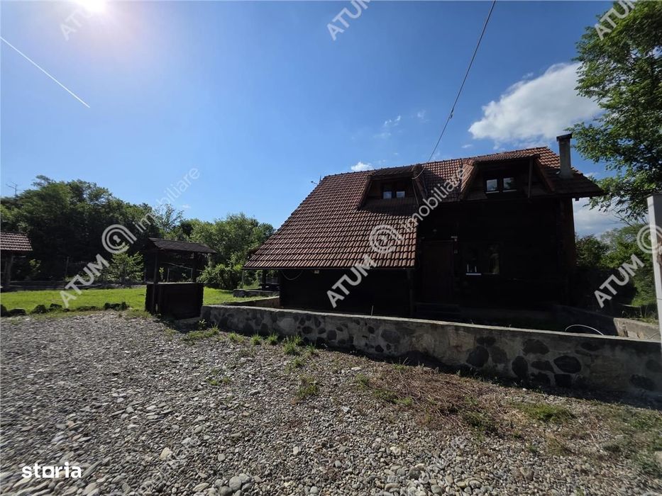 Cabana de vanzare pe Valea Avrigului