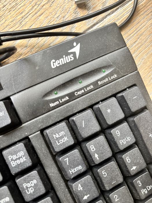 Отдам клавиатура Genius 2шт