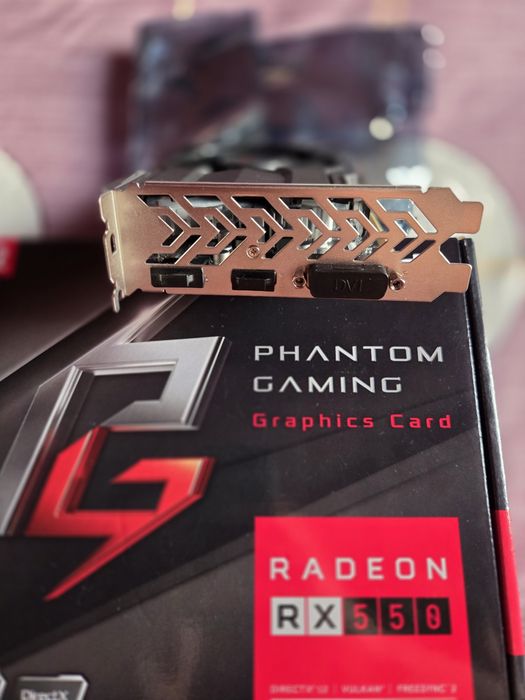 Placă video RX550 Asrock 4gb DDR5 memorie,128bit,nouă