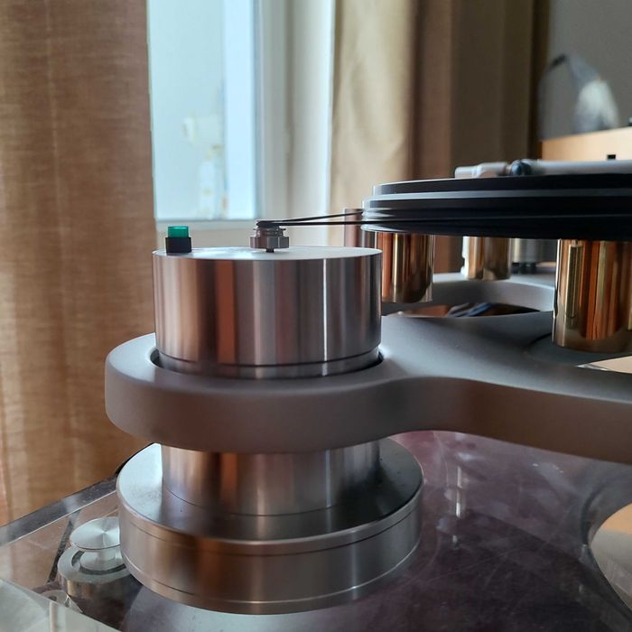 Проигрыватель виниловых пластинок Michell Gyrodec SE