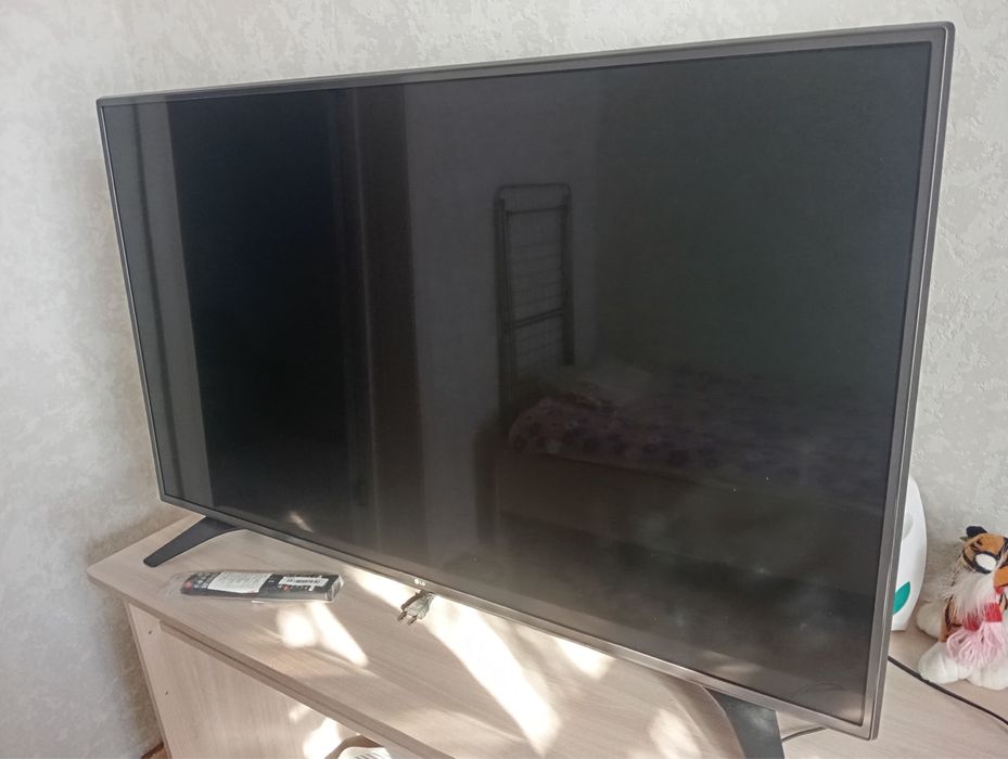 продам телевизор