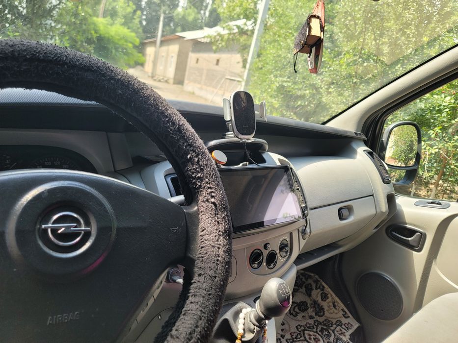 Opel vivaro sotiladi xolati zòr yurishlari yaxshi