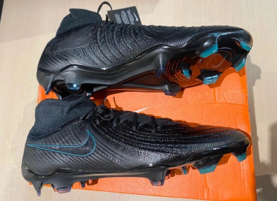Ghete de fotbal Nike