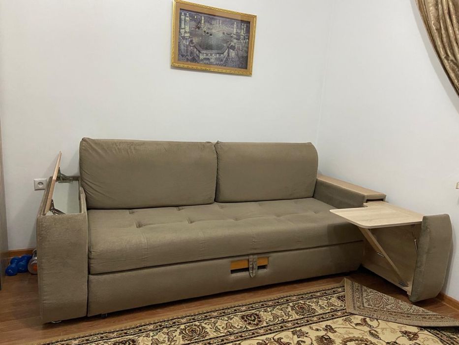 Продам диван раскладной в отличном состоянии