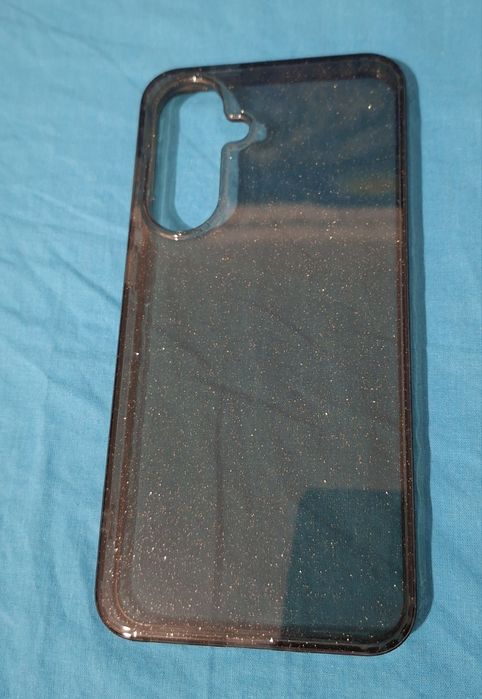 3 huse galaxy a56  putin folosite