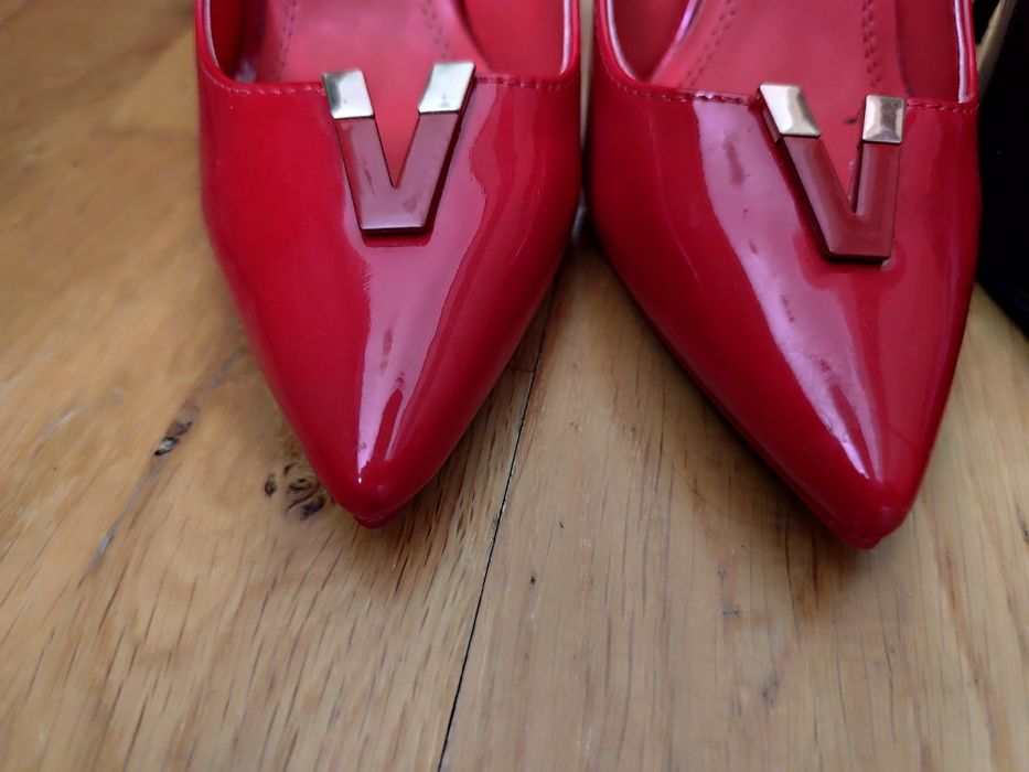 Дамски обувки стилети, сандали, маратонки