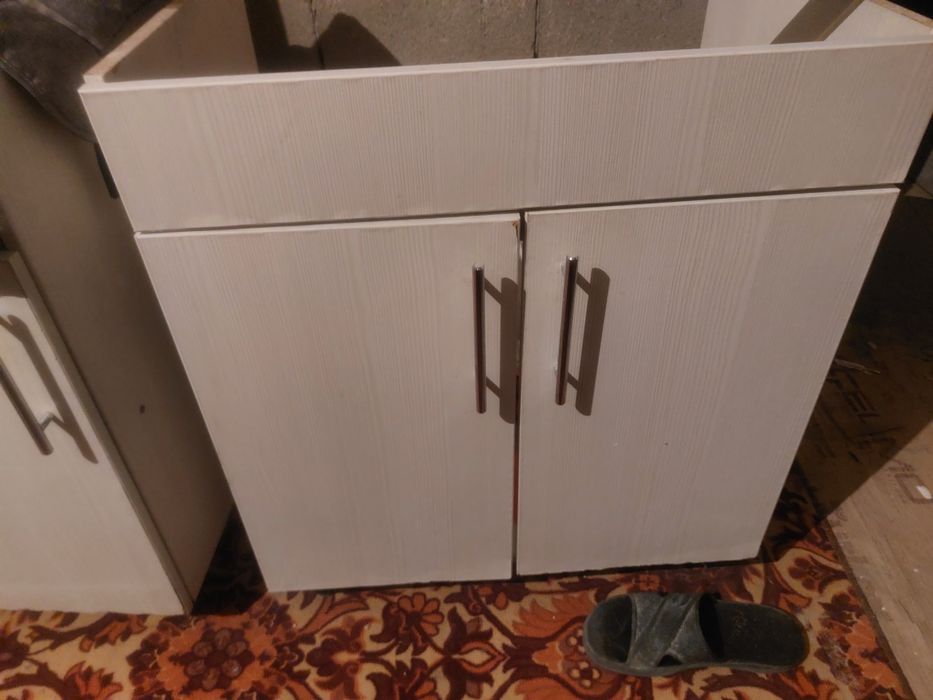 Кухонная мебель продаю