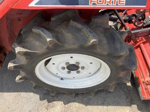 трактор Yanmar F-6