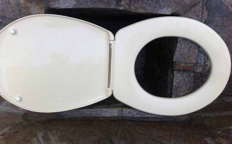 Мивка и Капак за тоалетна MDF