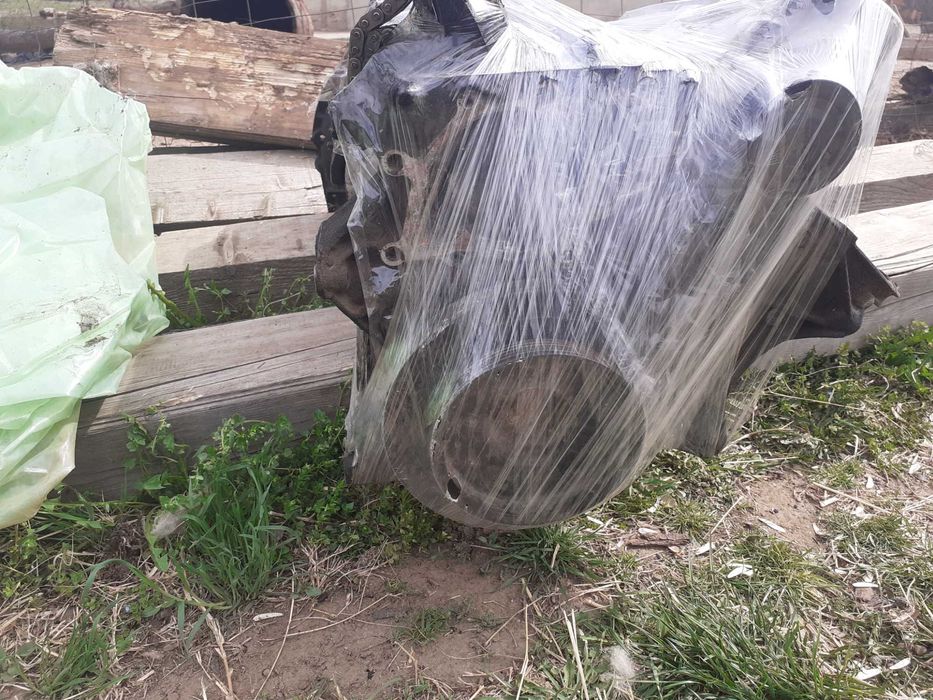 Vând motor Mercedes-Benz 2,7 an 2004