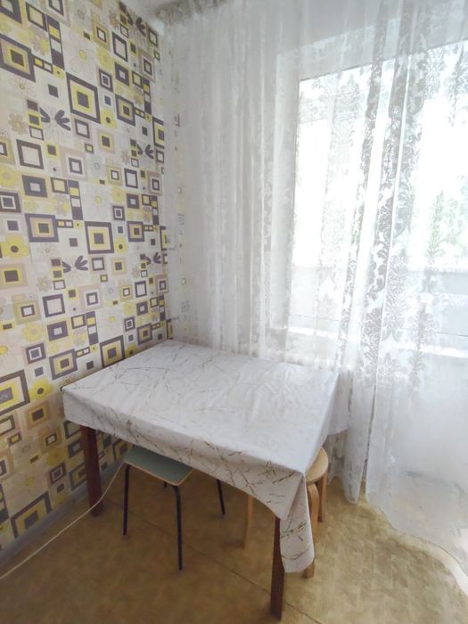 Сдаётся 2х комн кв 4 мкр 9 д