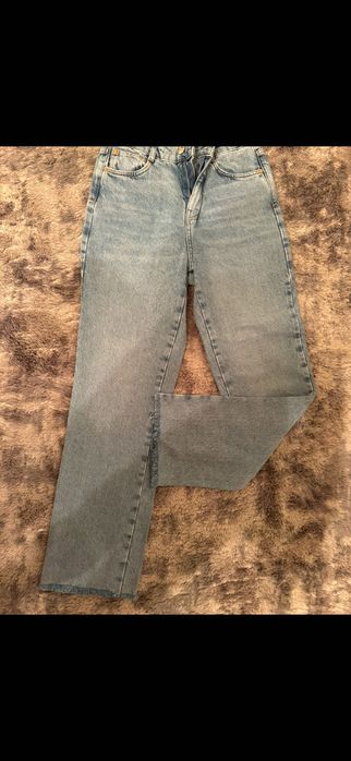 Дънки различни модели на Zara