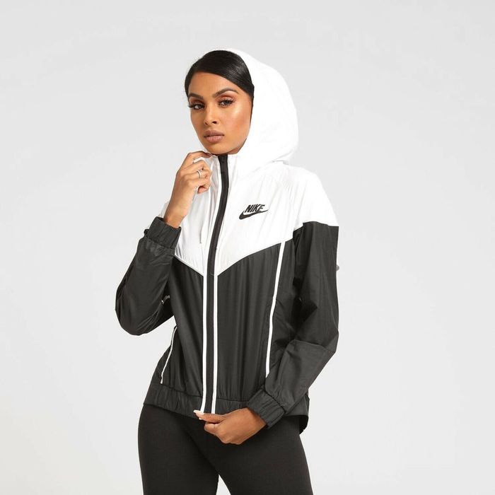 Nike яке/ ветровка/ пролетно-есенно