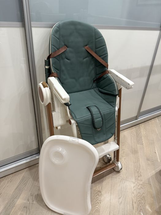 Стульчик для кормления Happy Baby Berny v2