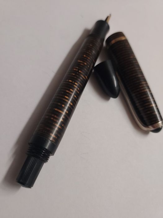 Stilou RAR Winstona penita aur 14k