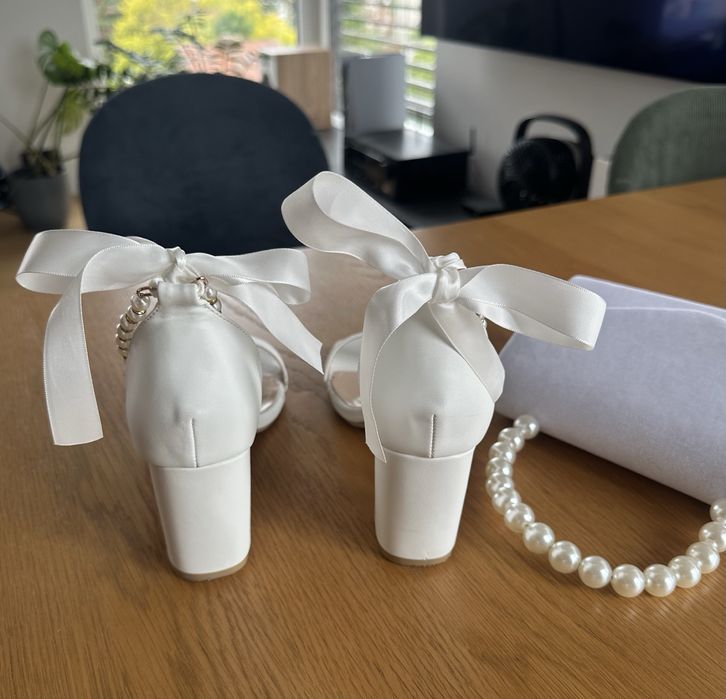 Сватбен комплект: чанта и обувки