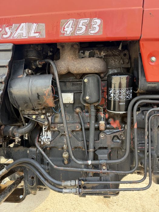 Tractor Universal 453