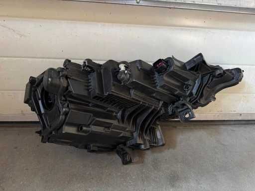 Audi Q8 SQ8 RSQ8 4M far stanga full led matrix far dreapta faruri