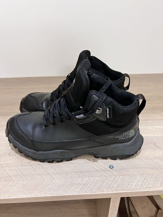 Кроссовки The North Face