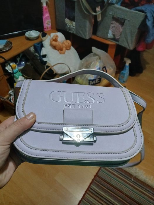 Vand geanta guess