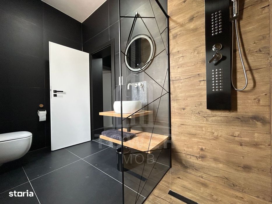 Apartament 3 camere cu loc de parcare și terasă de vânzare