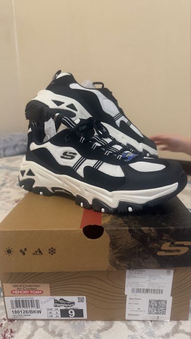 Кросовки Skechers