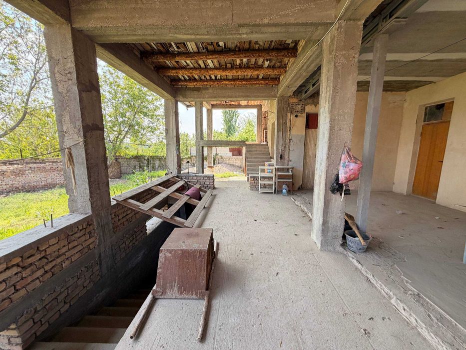 Продаю участок 8 сот. с Домом, выход в Сад 50га-2.5км за ТТЗ-Корзинка.