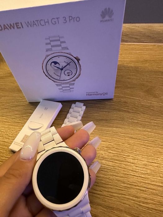 Huawei watch GT3 pro ceramic
