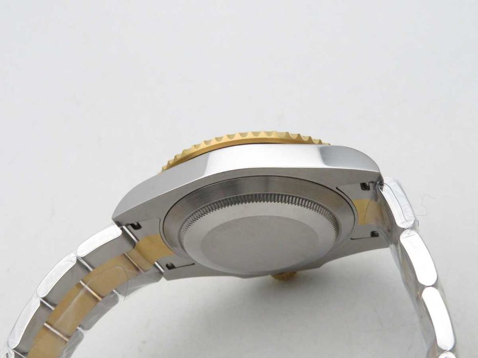 Rolex Submariner 116613LN – 40mm, Ceramic Bezel, Yellow Gold/Steel – реални снимки