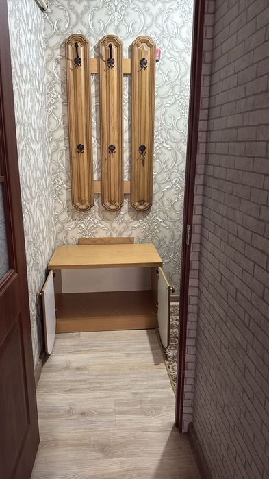 Прихожка ,тв ,подставка