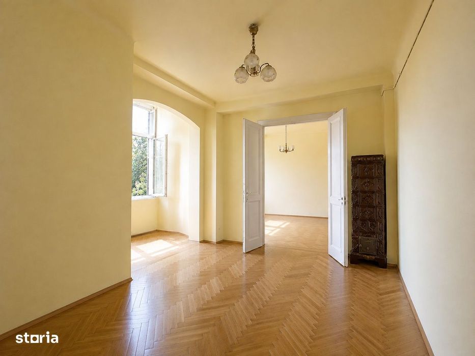 Apartament cu 3 camere la etajul 1, 73mp, langa Palatul Prefecturii