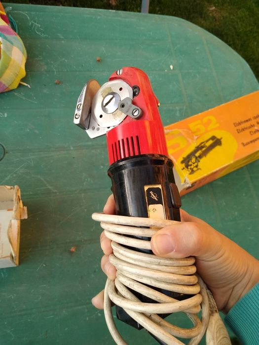 Машина за рязане на платове