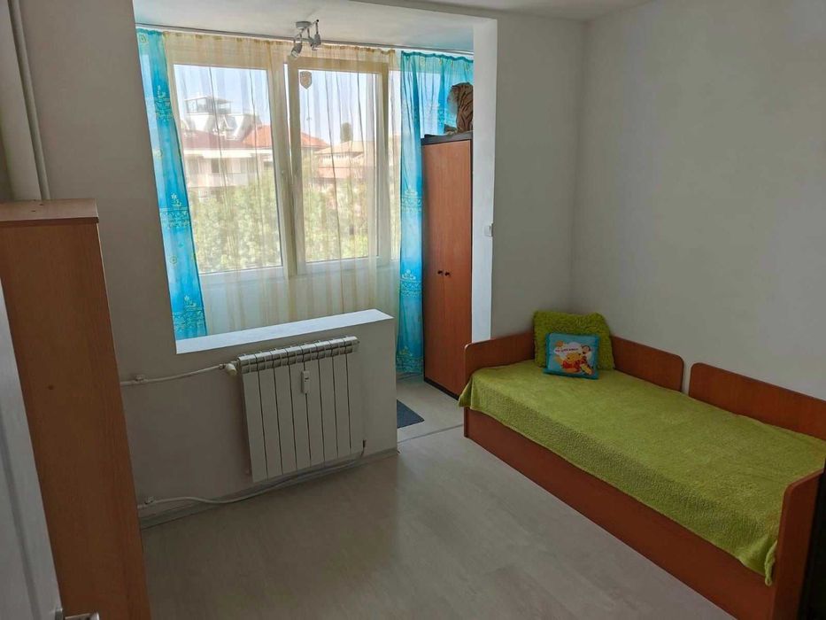 Дава се под наем Тристаен апартамент в София, Изток - 80 кв.м за 650 € - Снимка #2