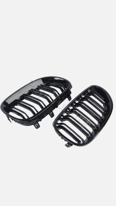 Бъбреци за BMW E60 E61 двойни изпъкнали черен гланц решетки