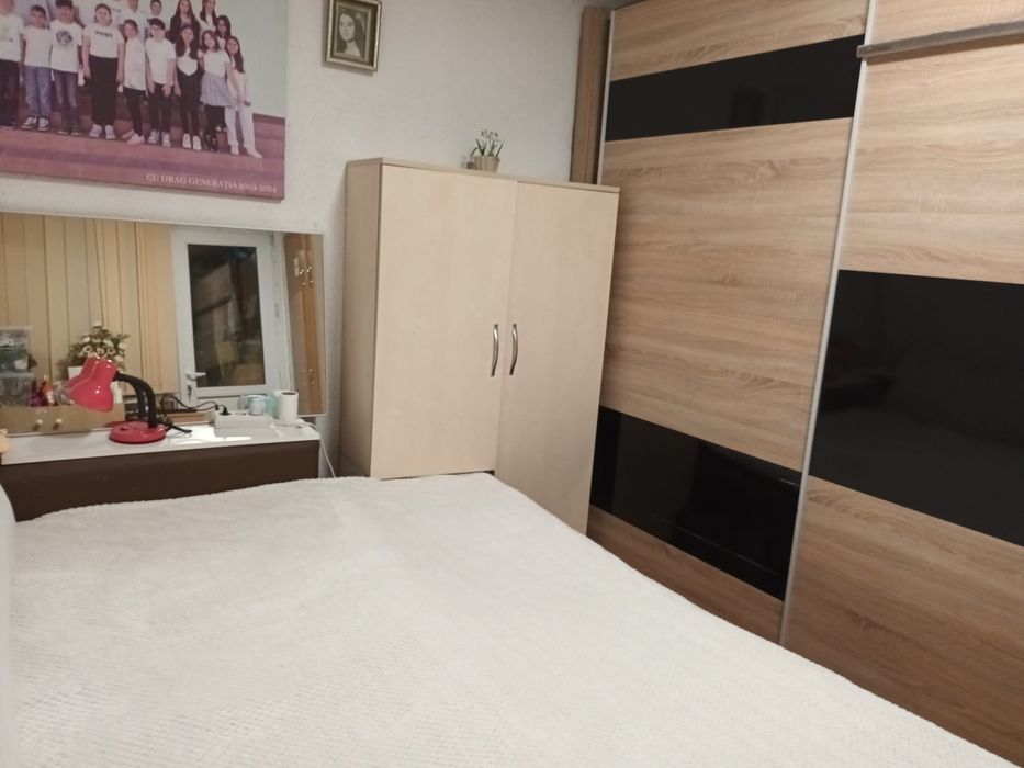 Vând apartament 2 camere etaj 3/4 ,Murfatlar. Preṭ negociabil, mobilat