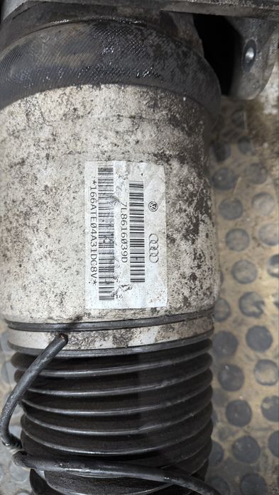 Perne aer fata audi q7 4l 2012