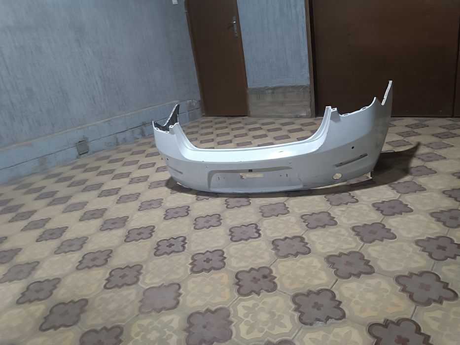 Бампер задний свет белый